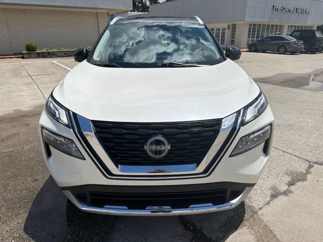 Used 2023 Nissan Rogue Platinum w/ Platinum Premium Package FWD image 3