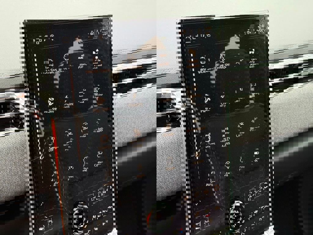 New 2026 GMC Sierra EV Elevation w/ Premium Package image 32