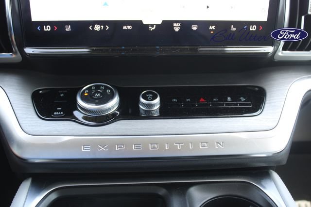 Used 2027 Ford Expedition Platinum w/ Platinum Ultimate Package AWD/4WD image 19