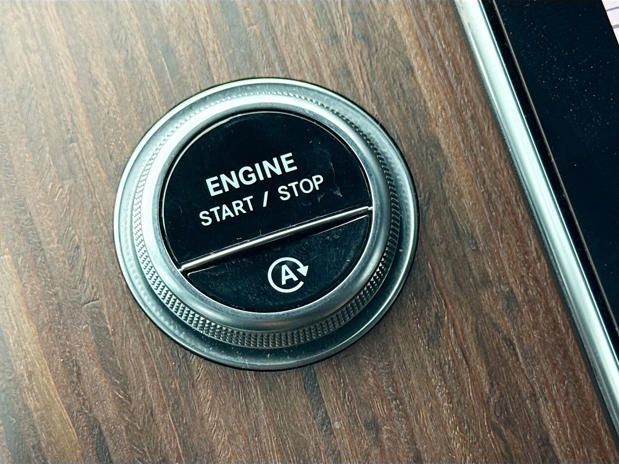 Used 2024 Mercedes-Benz GLC 300 4MATIC image 35