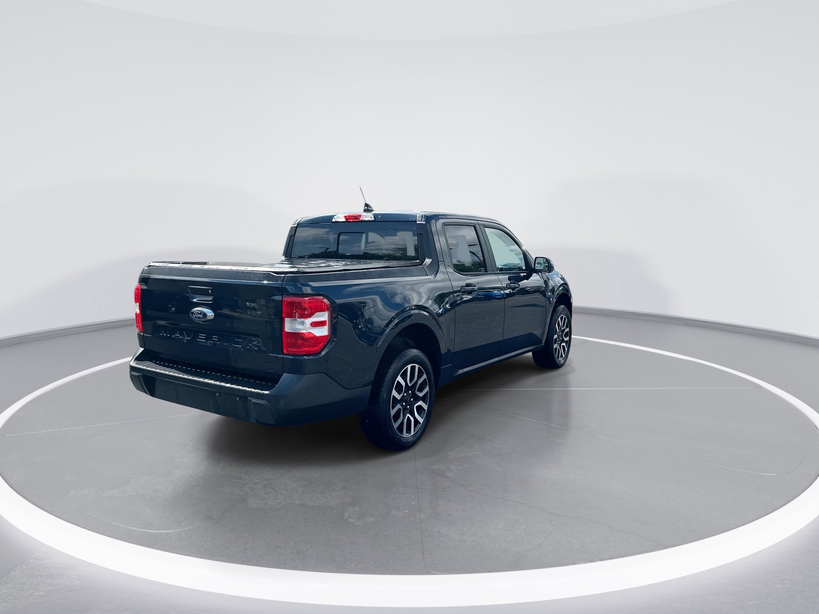 Used 2022 Ford Maverick Lariat FWD image 9