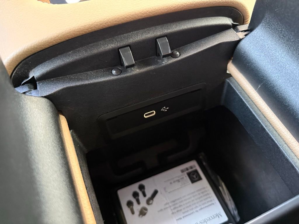 Used 2024 Mercedes-Benz GLS 450 4MATIC image 29