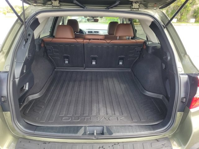 Used 2019 Subaru Outback 3.6R Touring AWD/4WD image 8