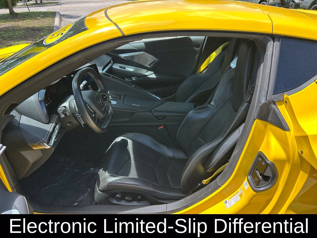 Used 2025 Chevrolet Corvette Stingray Preferred Cpe w/ Z51 Performance Package RWD image 9