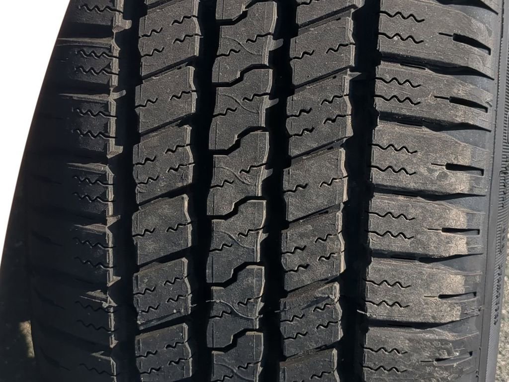 Used 2023 GMC Yukon Denali image 12