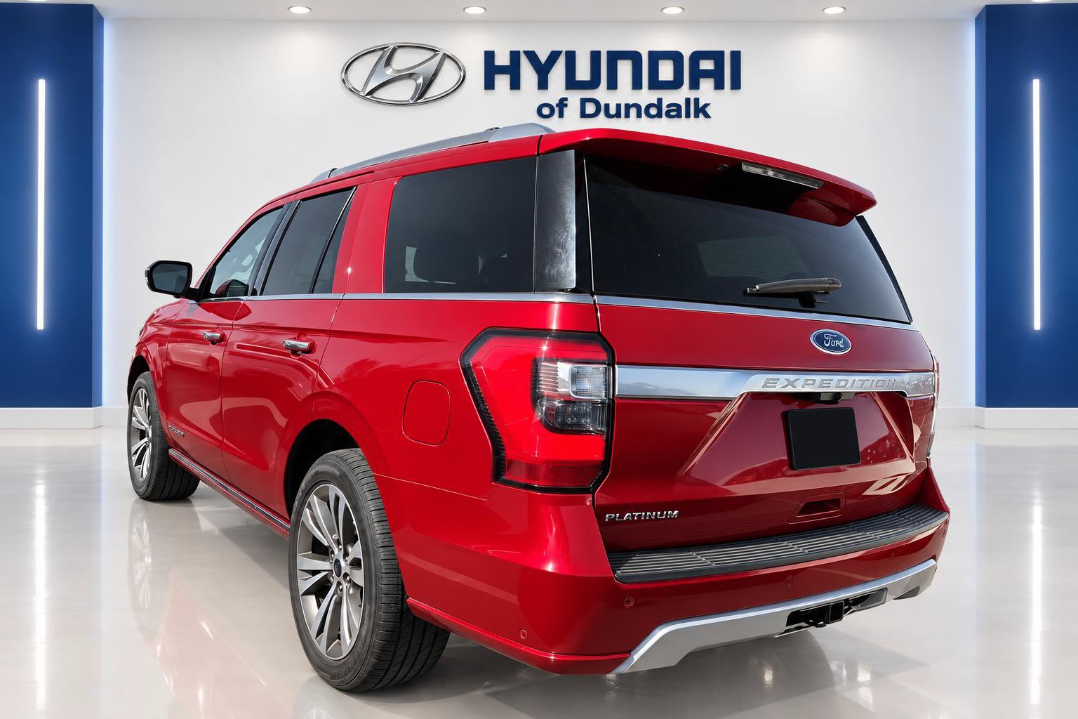 Used 2020 Ford Expedition Platinum AWD/4WD image 2