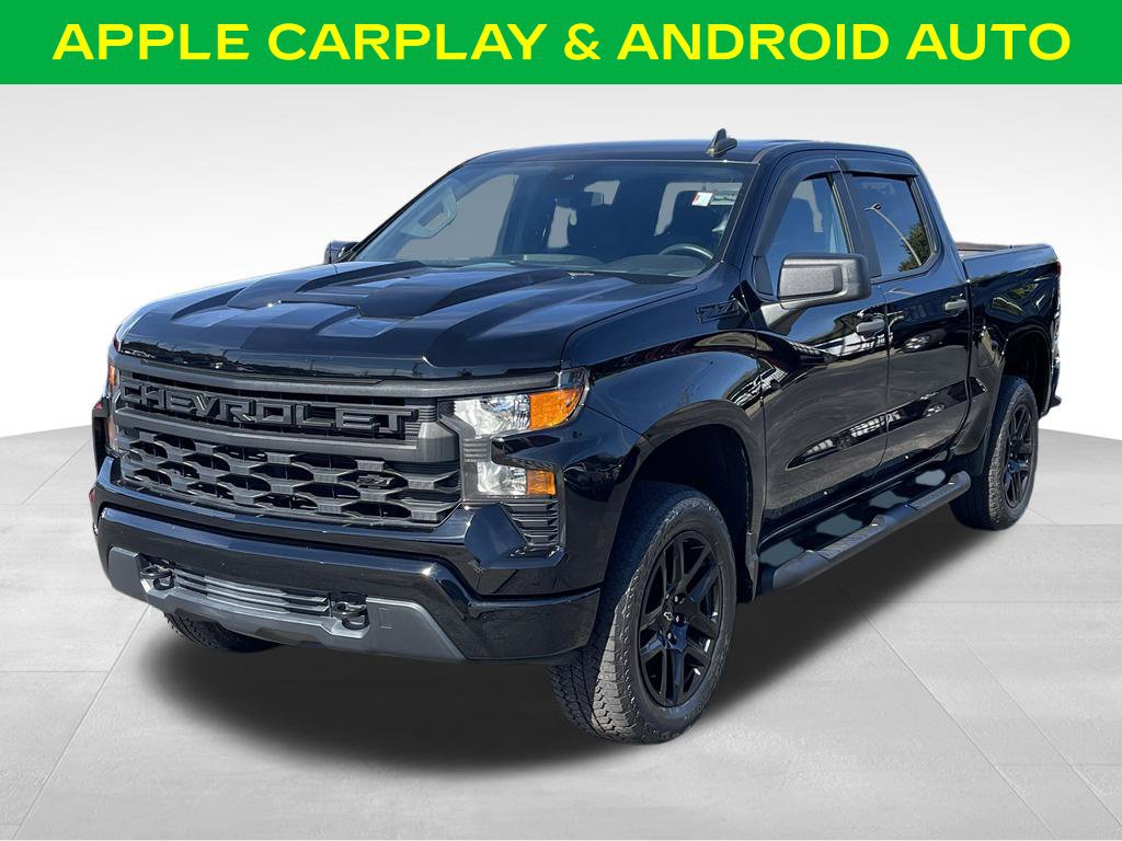 Used 2022 Chevrolet Silverado 1500 Custom Trail Boss w/ Midnight Edition AWD/4WD image 4