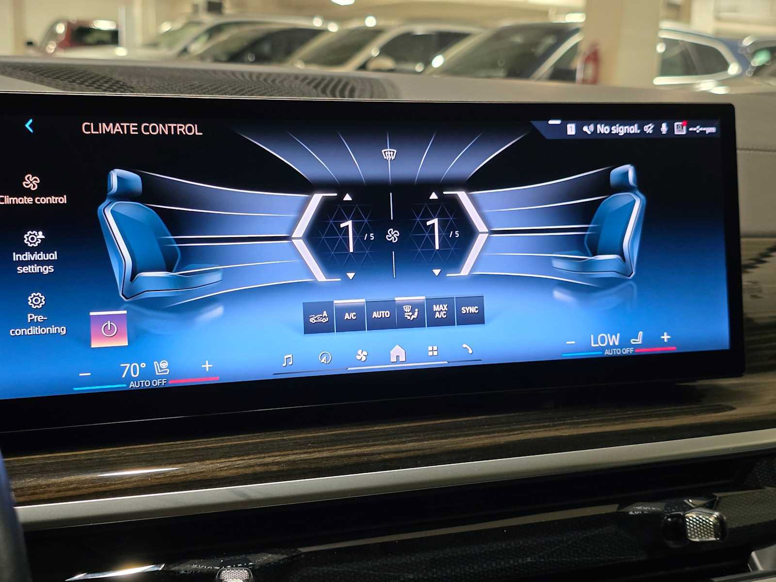 Used 2025 BMW X7 xDrive40i AWD/4WD image 30
