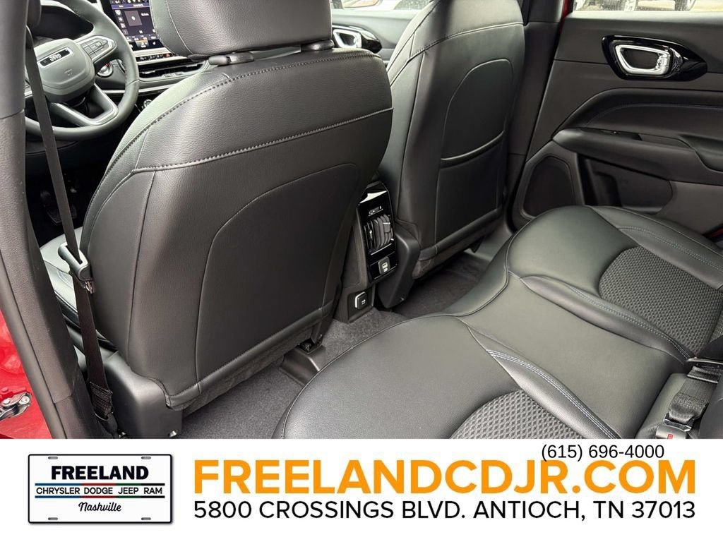 New 2026 Jeep Compass Latitude AWD/4WD image 15