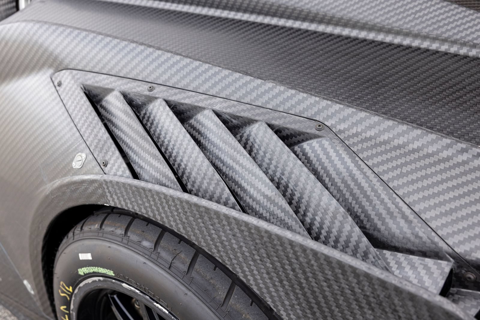Used 2023 Lamborghini Huracan EVO RWD image 11