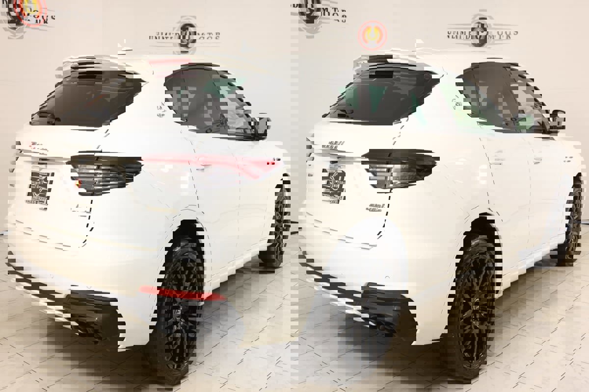 Used 2021 Maserati Levante GTS image 4