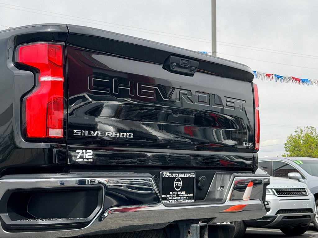Used 2024 Chevrolet Silverado 2500 LTZ AWD/4WD image 50