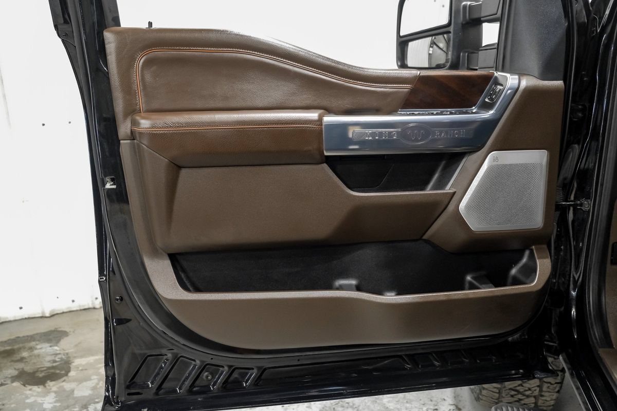 Used 2024 Ford F250 King Ranch w/ Chrome Package AWD/4WD image 46
