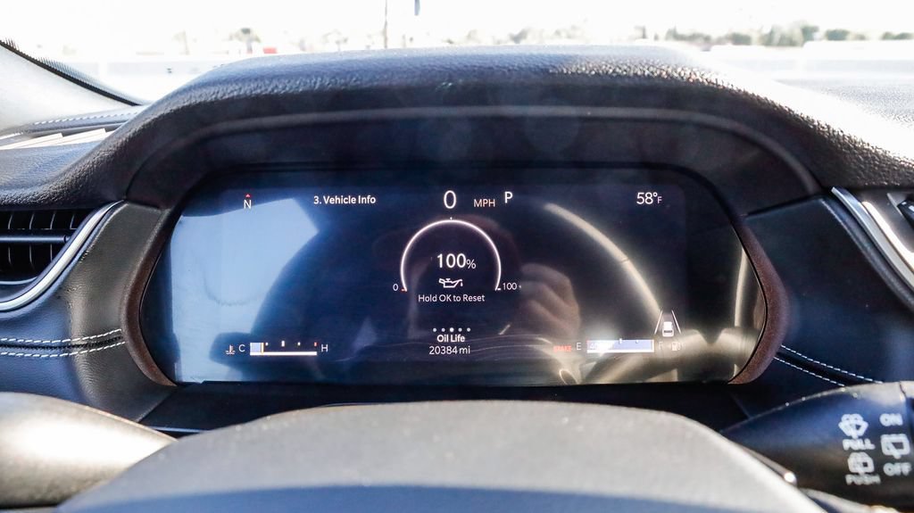 Used 2025 Jeep Grand Cherokee Altitude AWD/4WD image 27