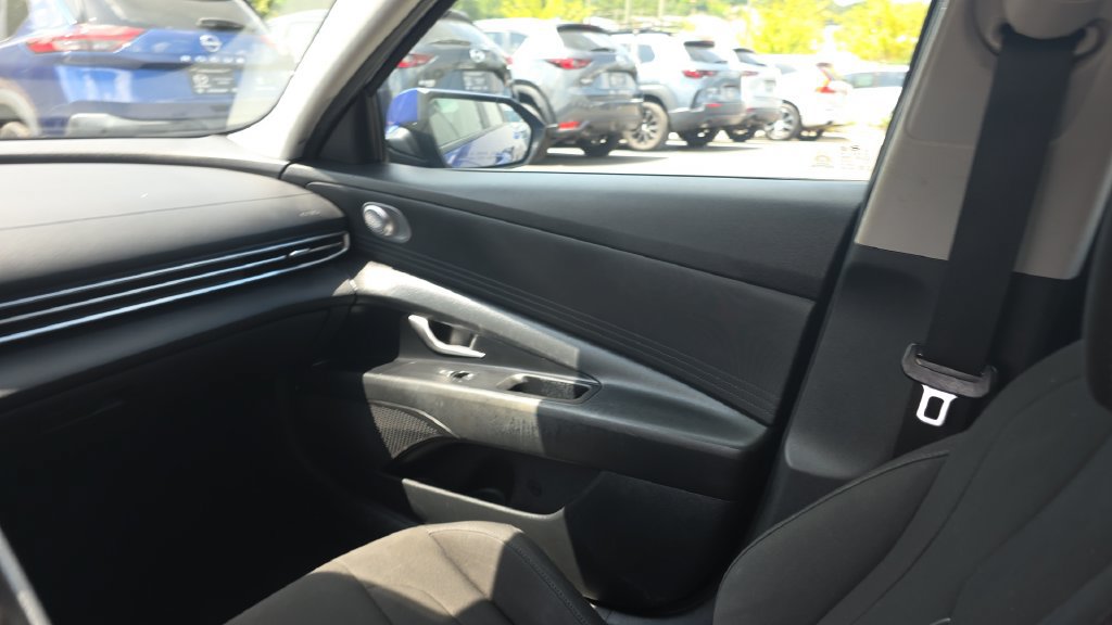 Used 2021 Hyundai Elantra SEL FWD image 27
