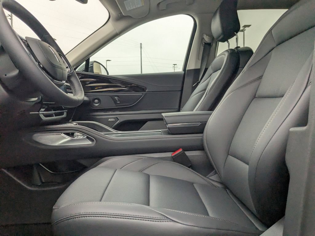 New 2026 Lincoln Nautilus Premier w/ Equipment Group 102A AWD/4WD image 21