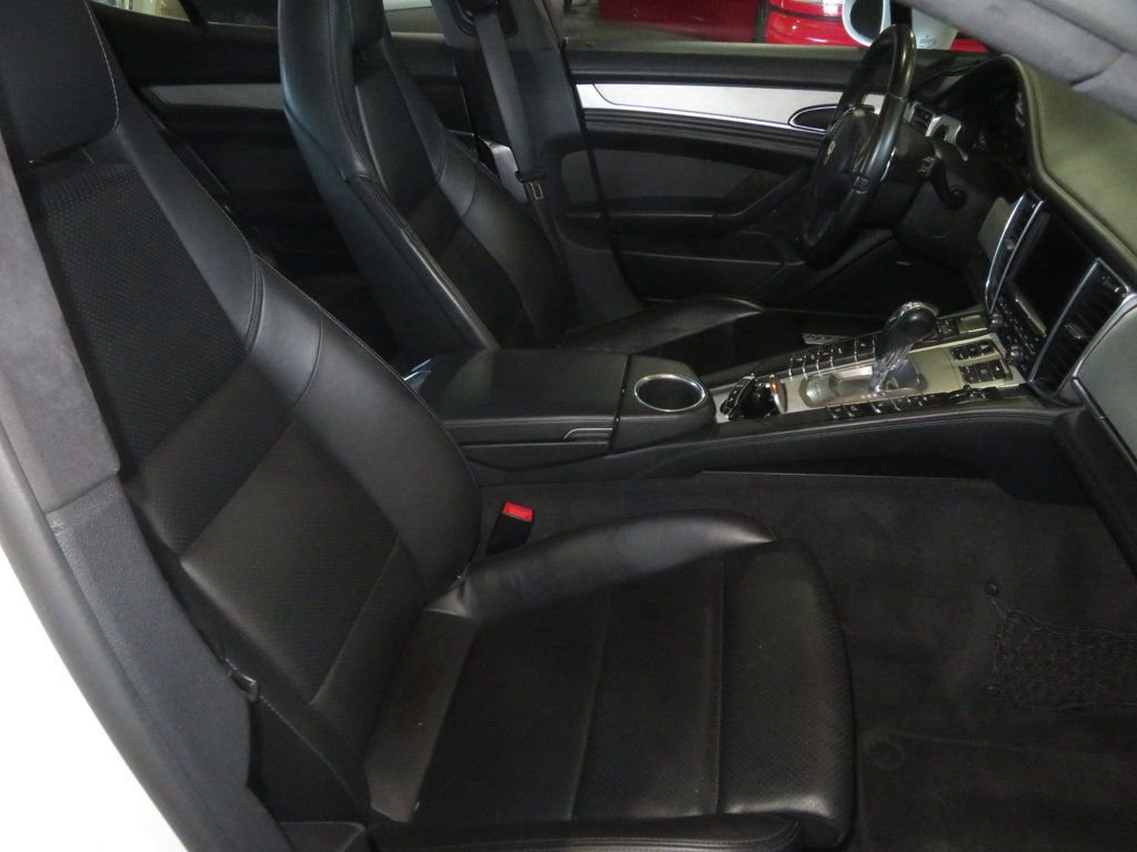 Used 2010 Porsche Panamera Turbo image 34
