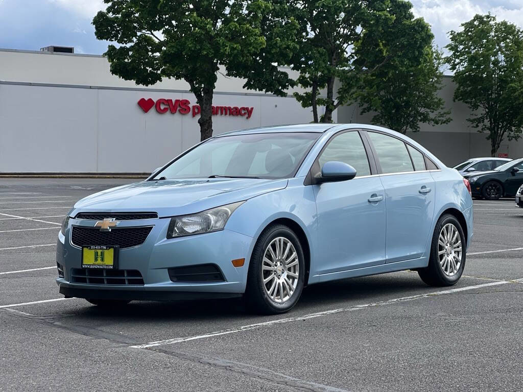 Used 2011 Chevrolet Cruze Eco FWD image 1