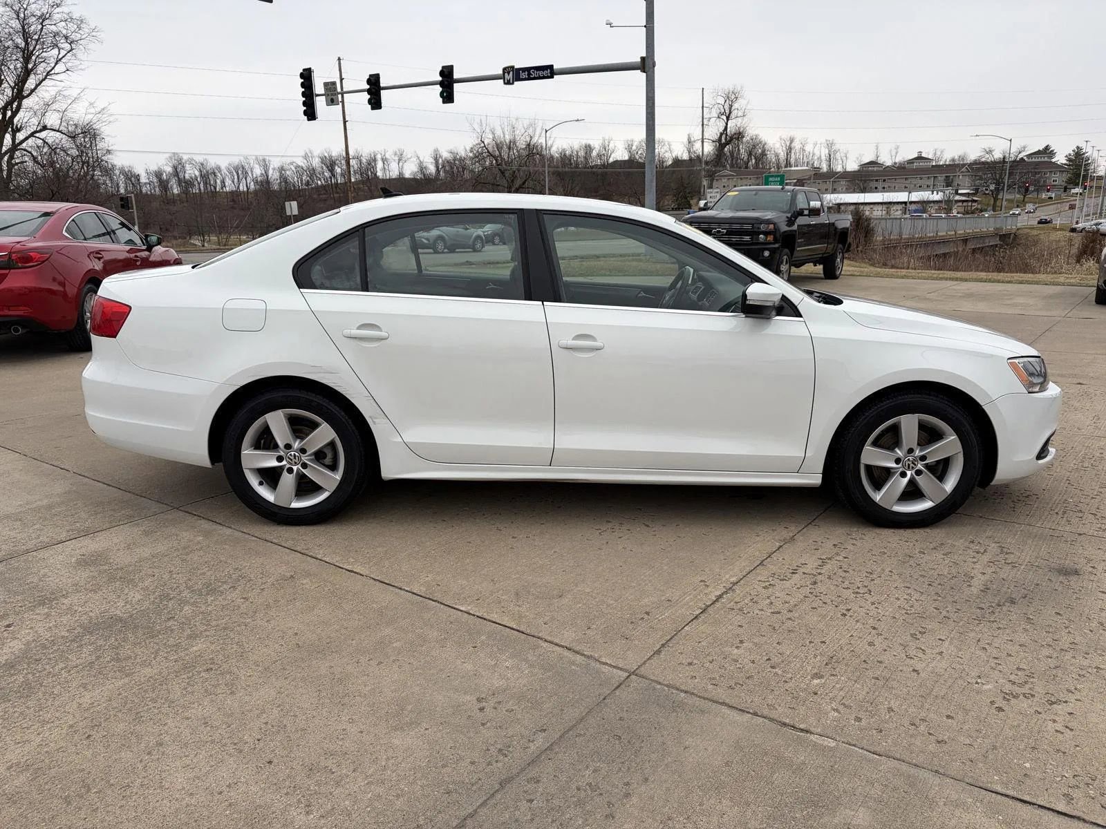 Used 2014 Volkswagen Jetta TDI image 4