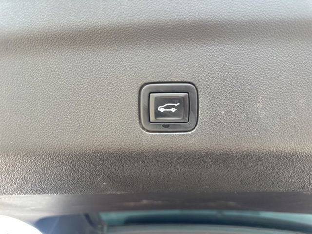 Used 2021 GMC Yukon AT4 w/ Rear Media and Nav Package AWD/4WD image 30