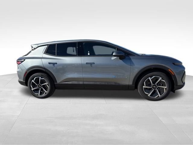 New 2026 Chevrolet Equinox EV LT image 10