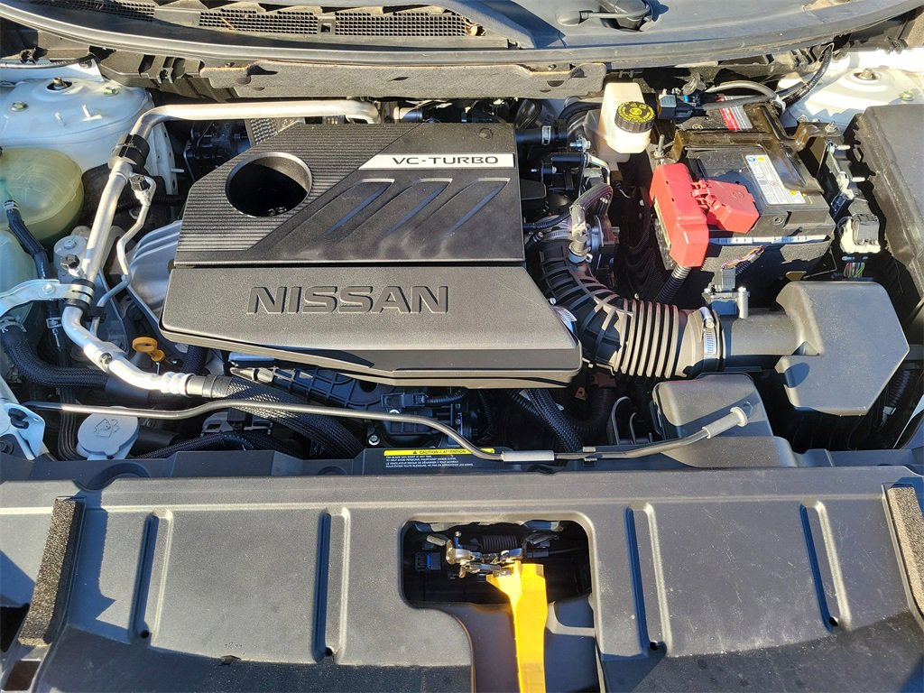 Used 2022 Nissan Rogue Platinum w/ Head-Up Display Package image 29