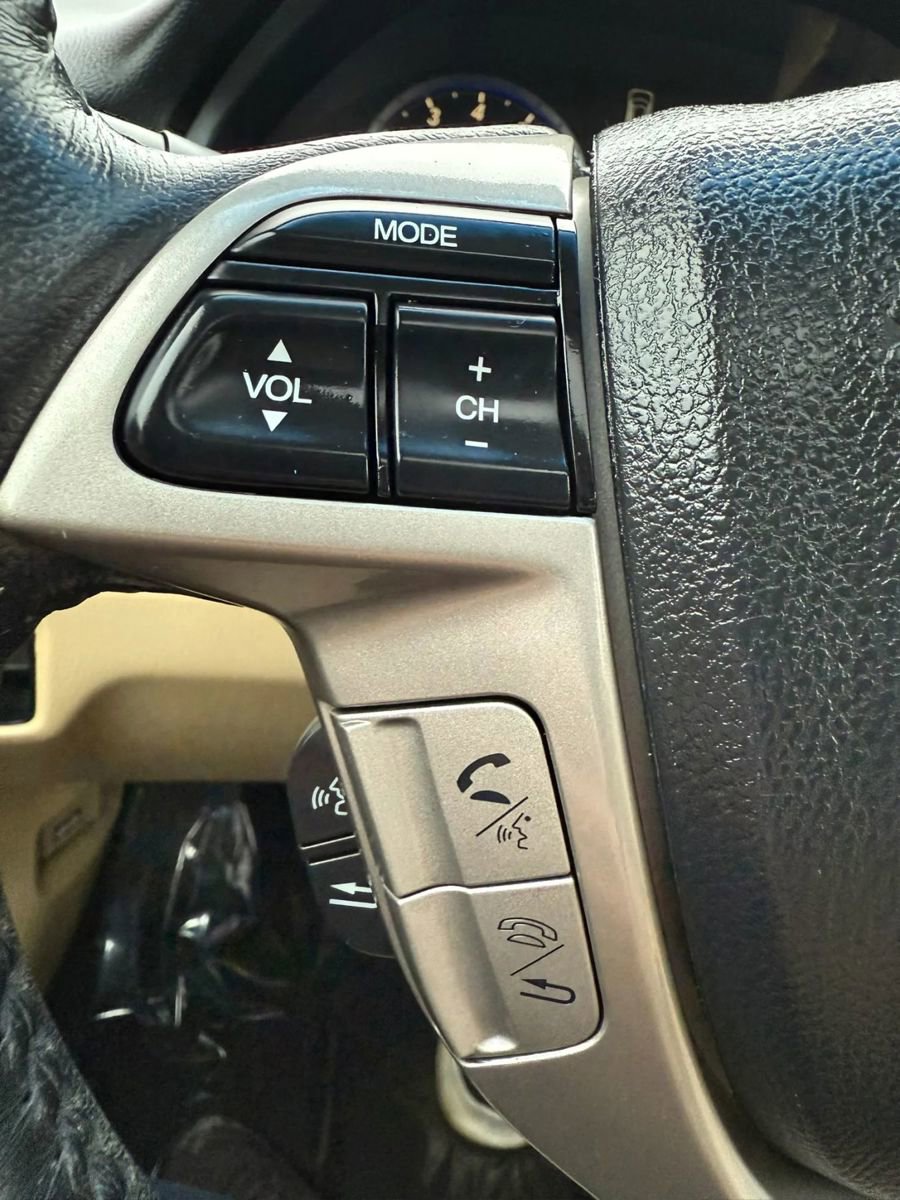 Used 2010 Honda Crosstour EX-L image 19