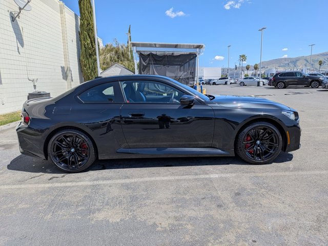 Used 2024 BMW M2 w/ Lighting Package image 4