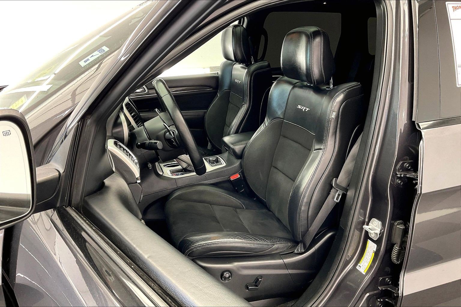 Used 2018 Jeep Grand Cherokee SRT w/ Trailer Tow Group IV AWD/4WD image 17