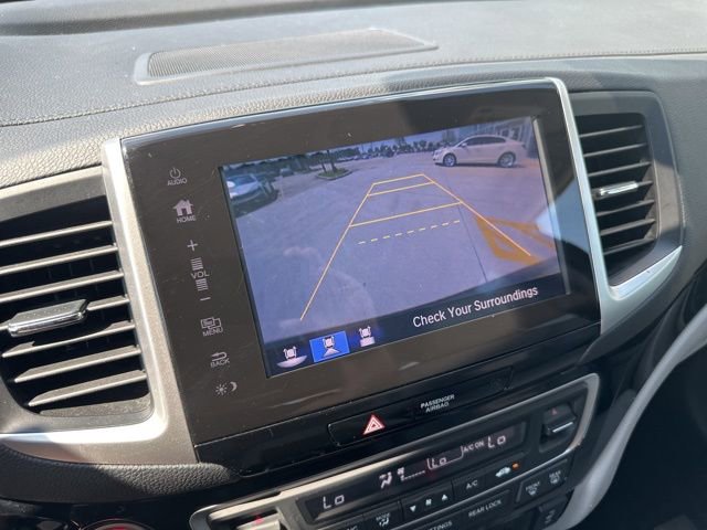 Used 2017 Honda Pilot Touring image 43