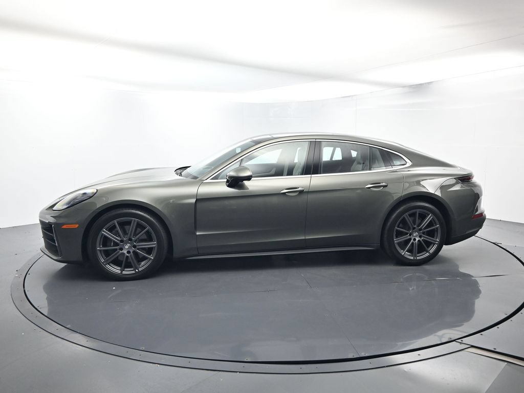 Certified 2026 Porsche Panamera 4 AWD/4WD image 2