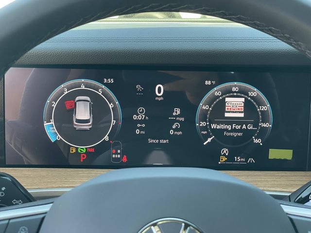 New 2026 Volkswagen Tiguan SE R-Line FWD image 18