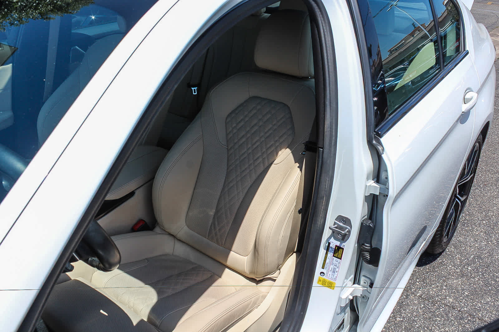 Certified 2023 BMW 530i w/ M Sport Package RWD image 25
