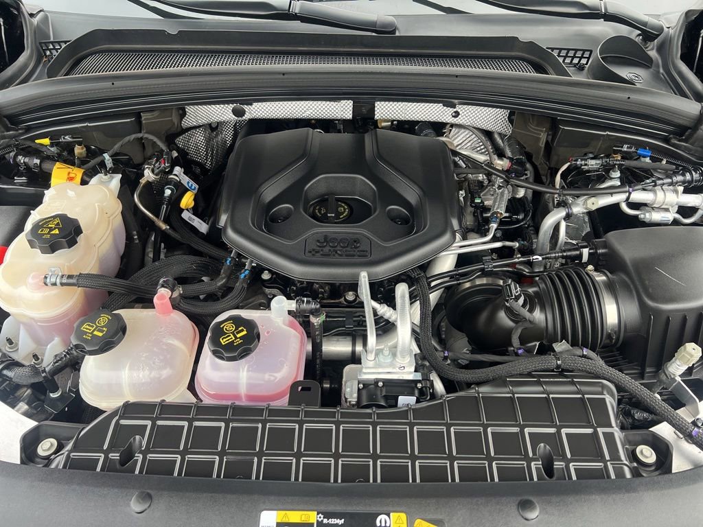 Used 2022 Jeep Grand Cherokee Summit w/ Advanced Protech Group IV image 27