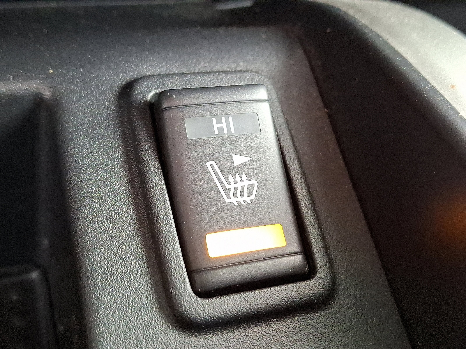 Used 2021 Nissan Titan SV w/ SV Convenience Package image 22