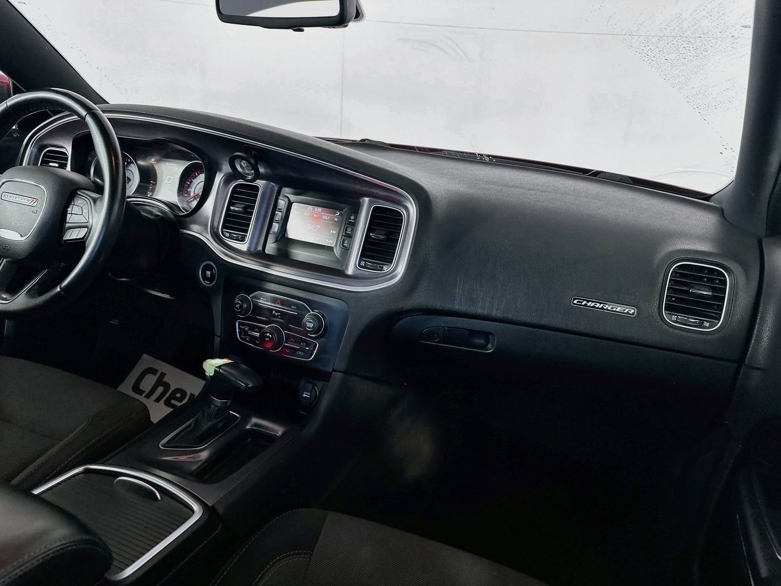 Used 2015 Dodge Charger SE w/ Power Sunroof Group RWD image 20