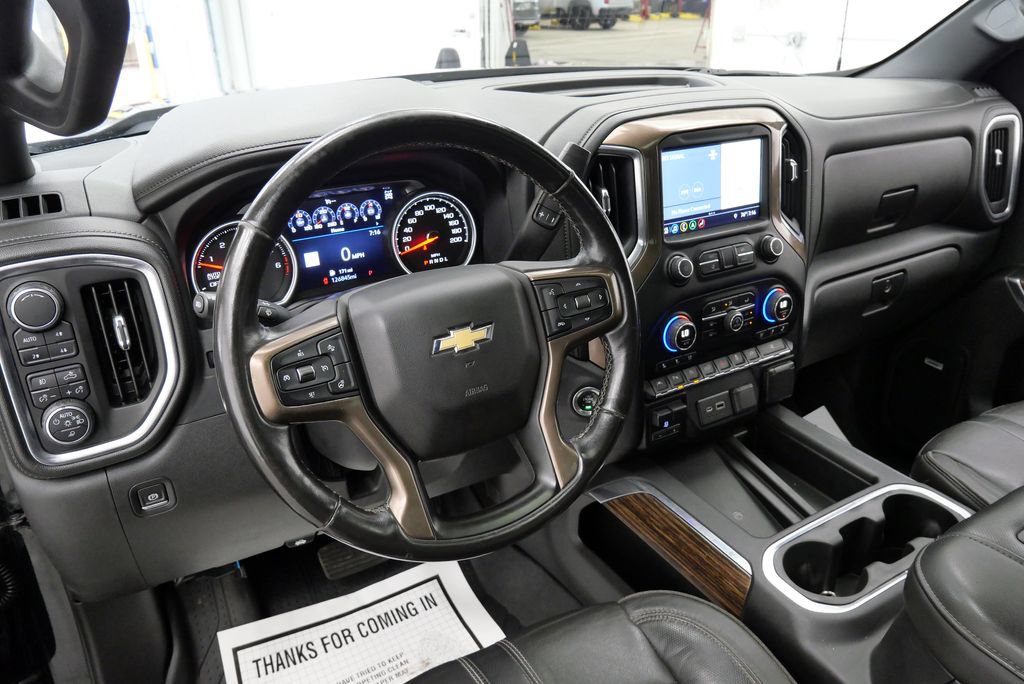 Used 2019 Chevrolet Silverado 1500 High Country w/ Technology Package AWD/4WD image 12