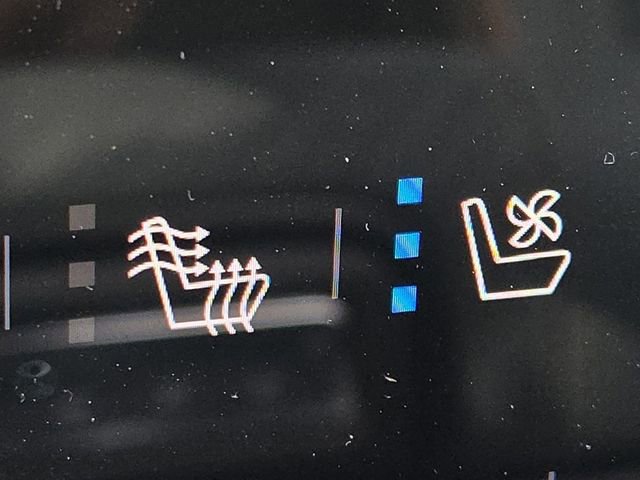 New 2026 GMC Yukon AT4 w/ AT4 Premium Package image 8