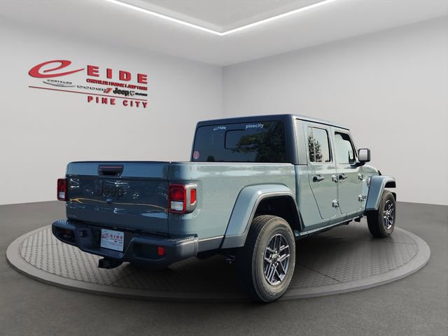 New 2025 Jeep Gladiator Sport image 5