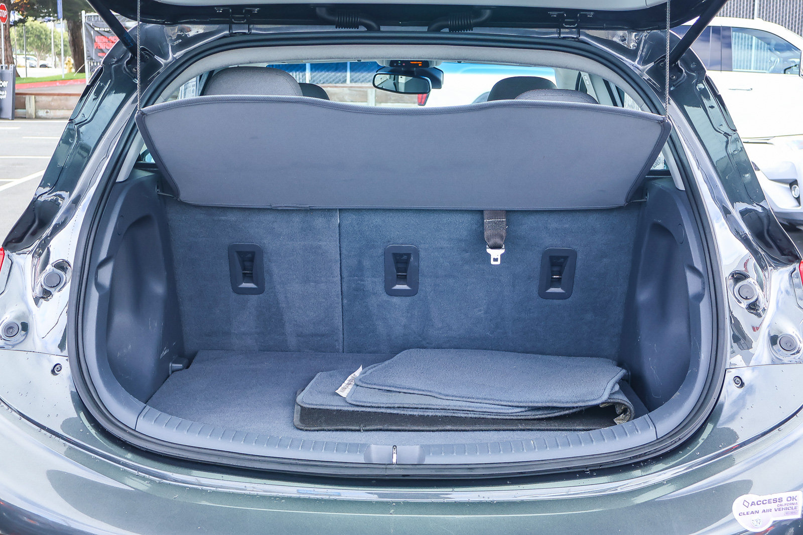 Used 2019 Chevrolet Bolt LT FWD image 14