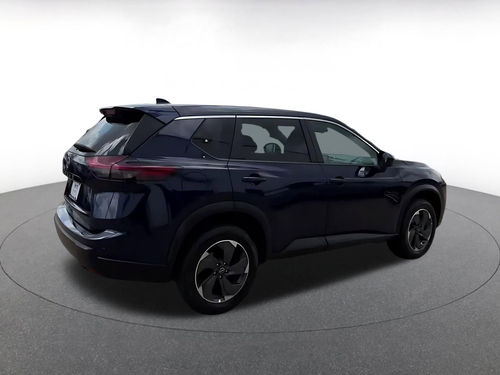 Used 2025 Nissan Rogue SV FWD image 15