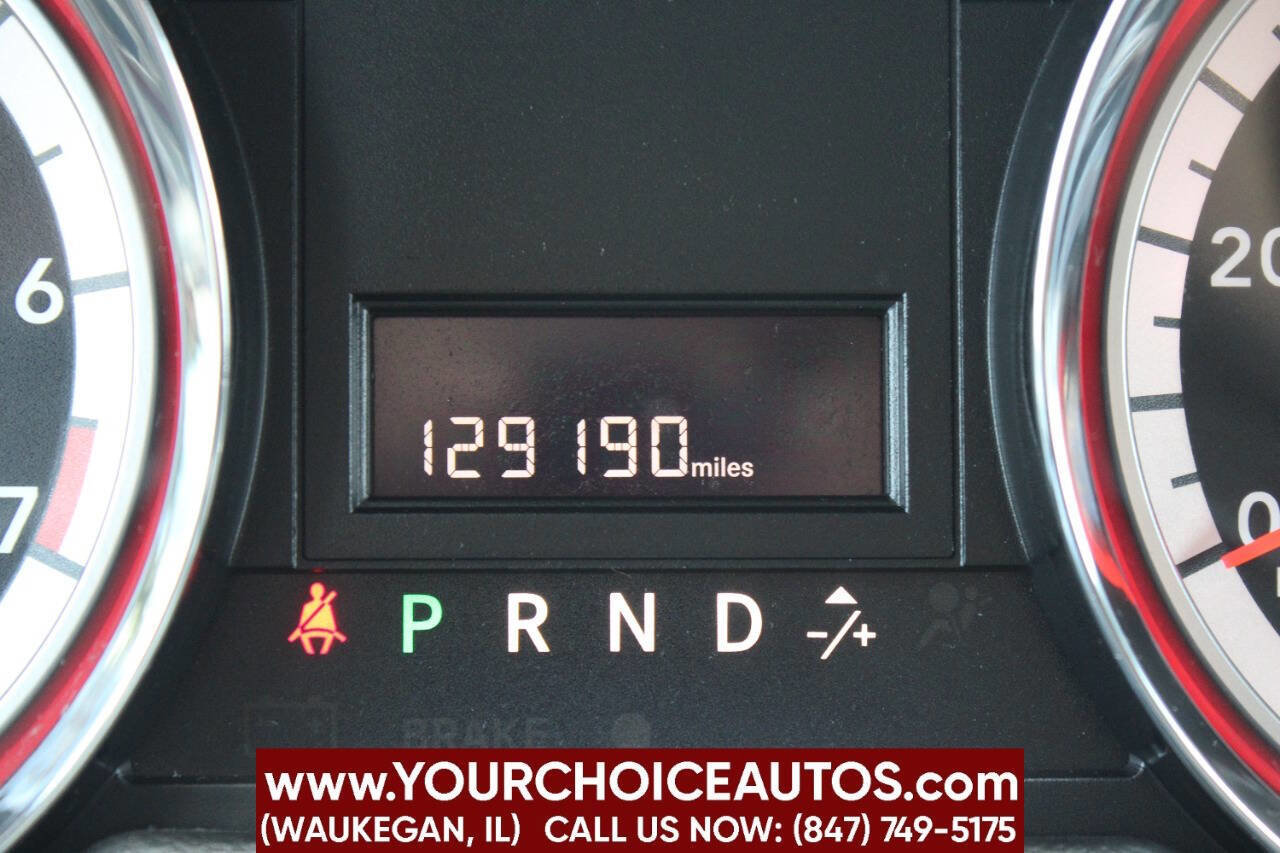 Used 2015 Dodge Grand Caravan SXT w/ UConnect Hands-Free Group image 24