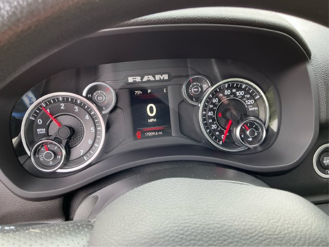 Used 2024 RAM 3500 Tradesman w/ Snow Chief Group AWD/4WD image 25