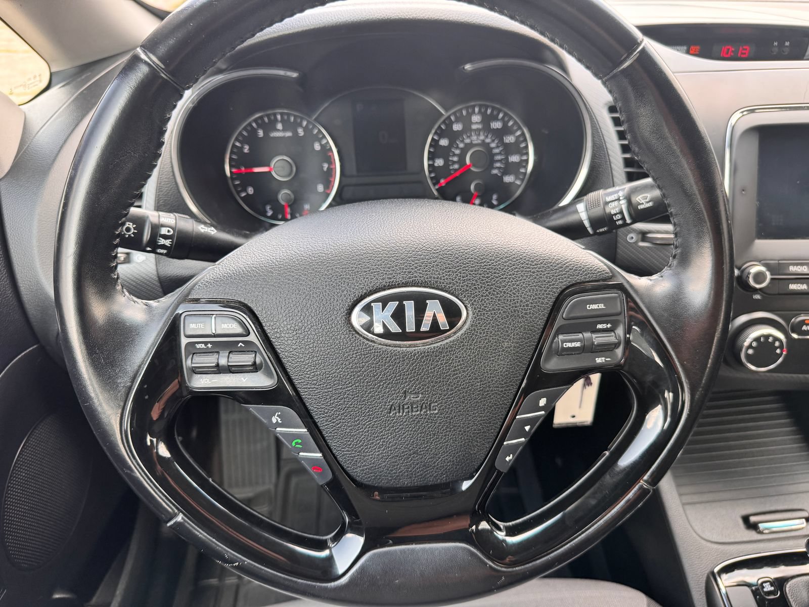 Used 2018 Kia Forte S FWD image 16
