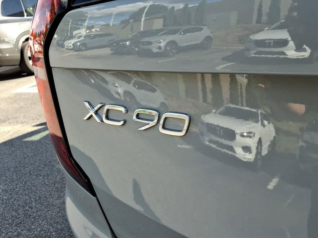 New 2026 Volvo XC90 B6 Plus w/ Protection Package Premier AWD/4WD image 6