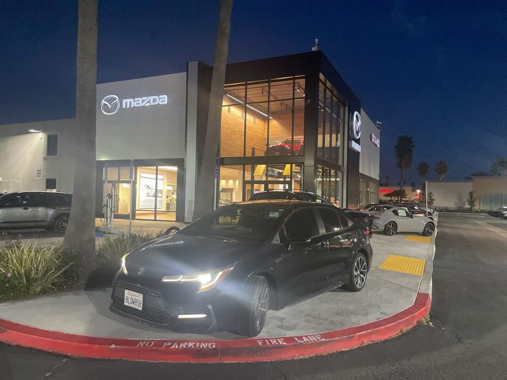 Used 2020 Toyota Corolla SE w/ Carpet Mat Package (TMS)