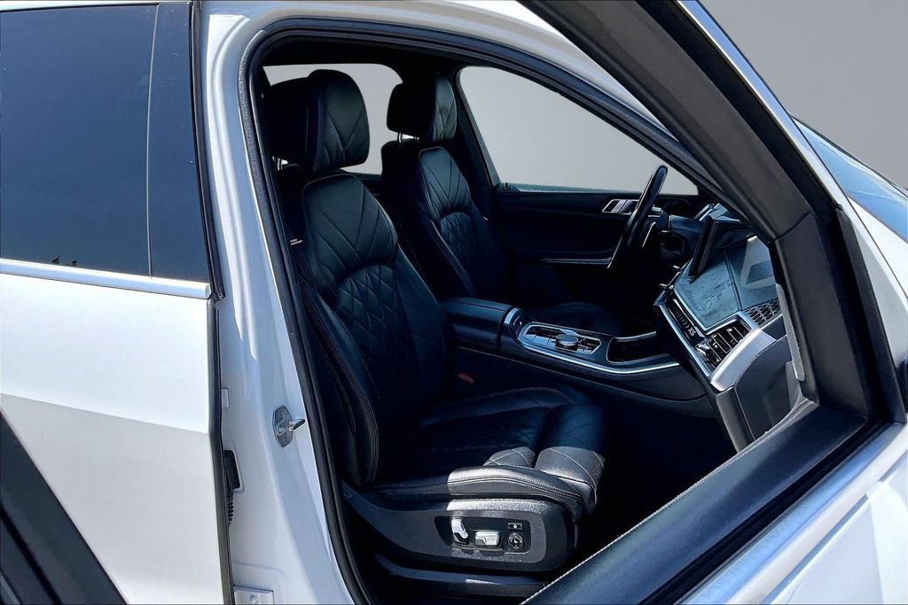 Used 2024 BMW X5 sDrive40i RWD image 16