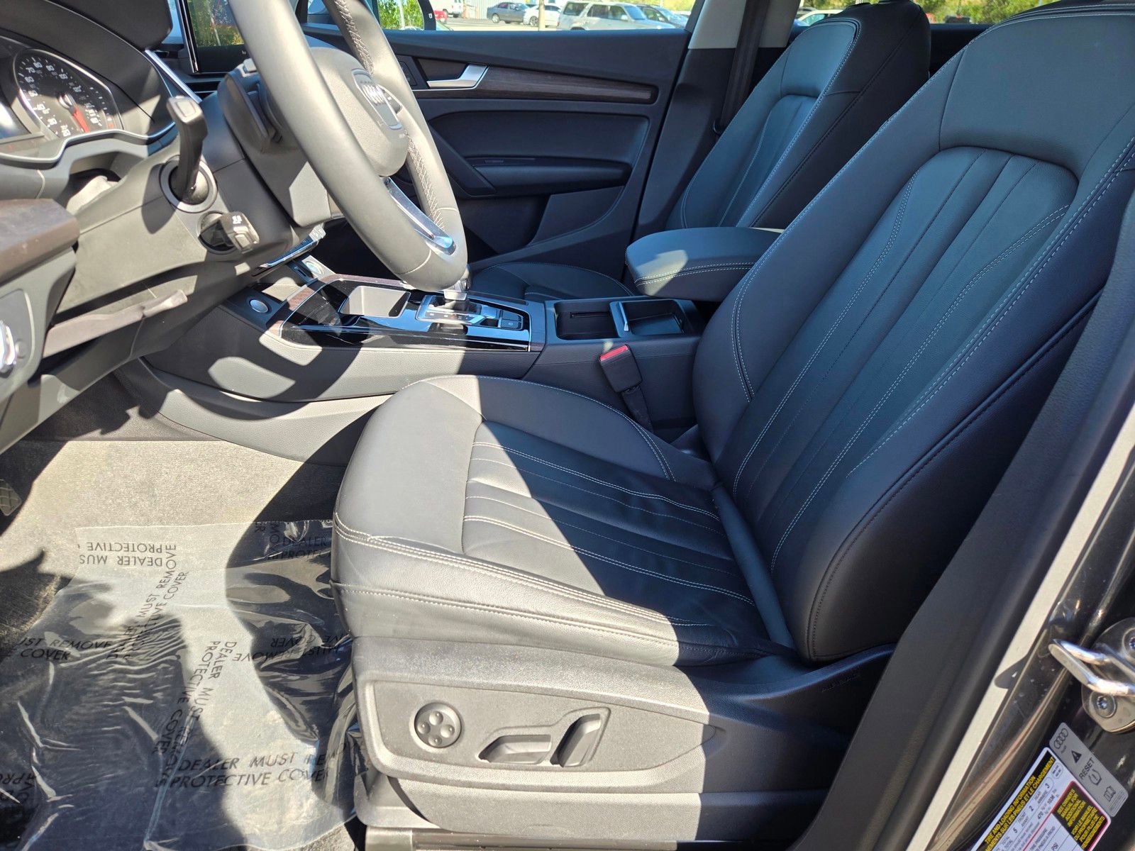 Used 2022 Audi Q5 2.0T Premium AWD/4WD image 25