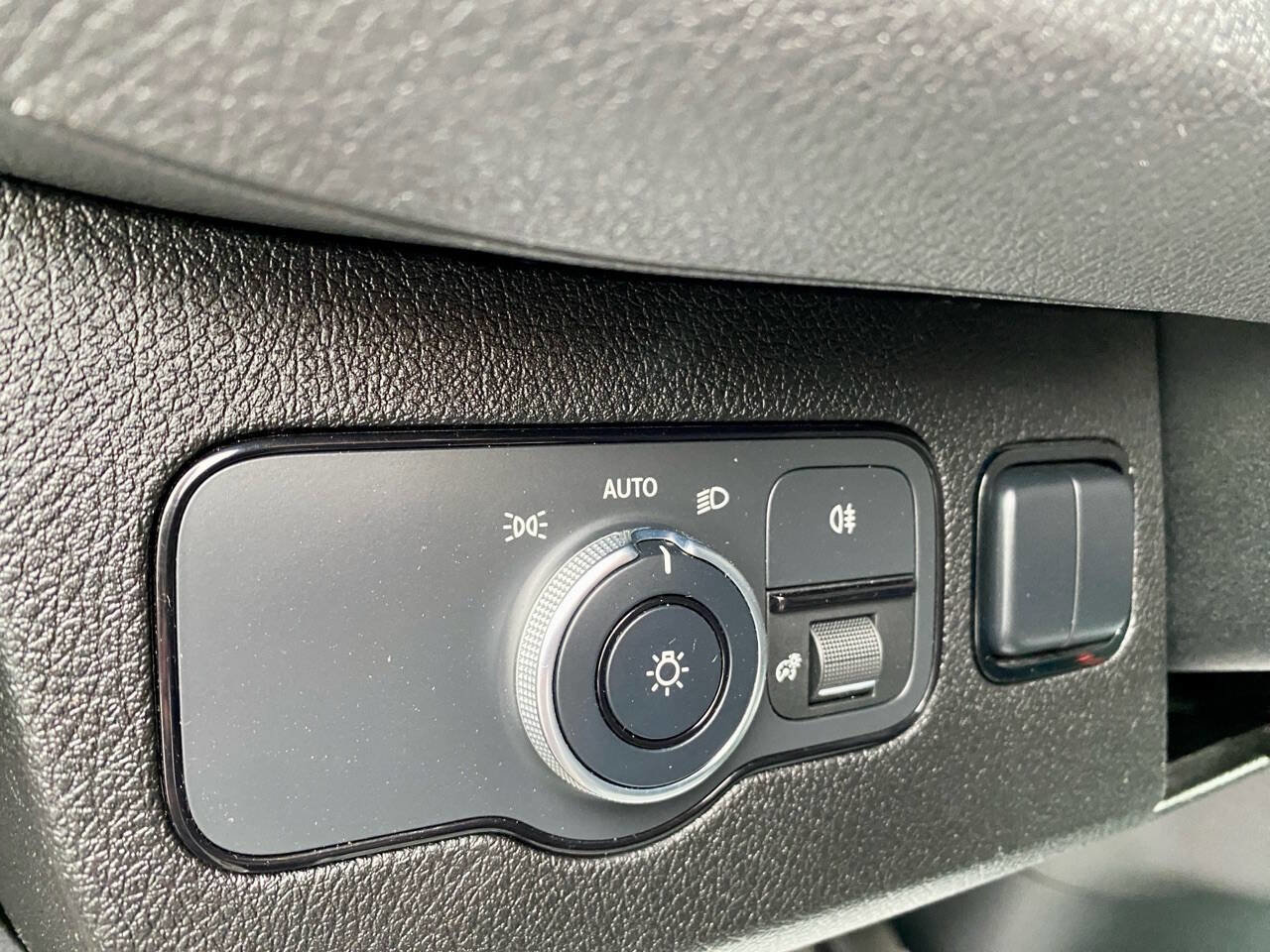 Used 2023 Mercedes-Benz Sprinter 2500 image 20