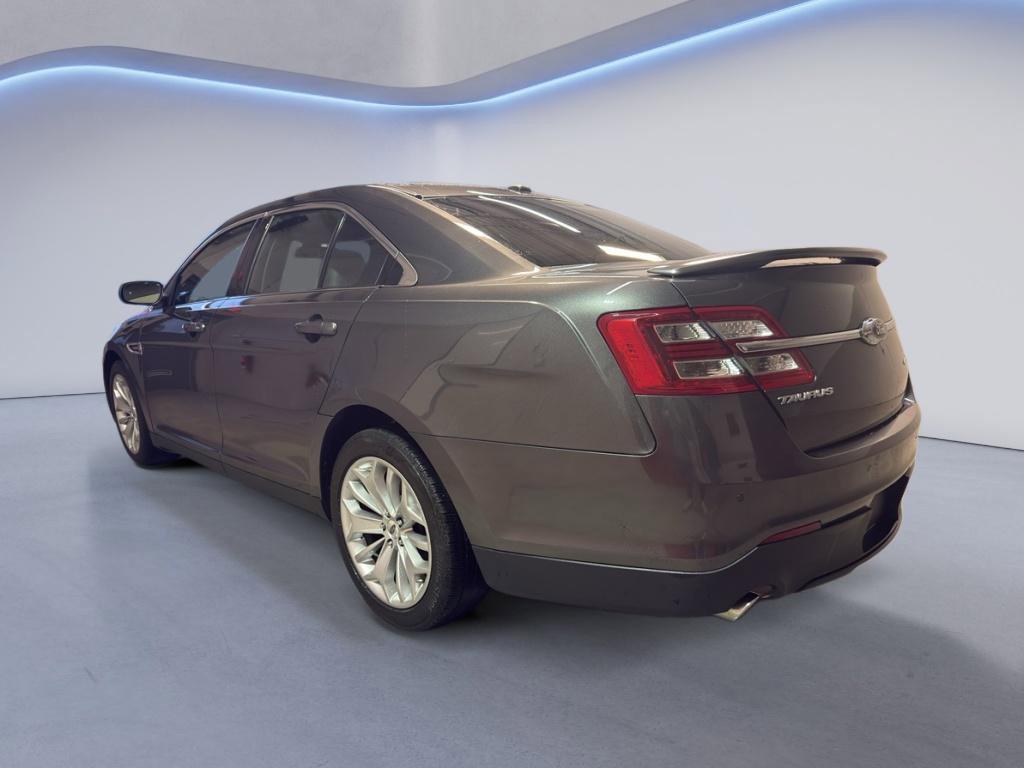 Used 2017 Ford Taurus Limited FWD image 4